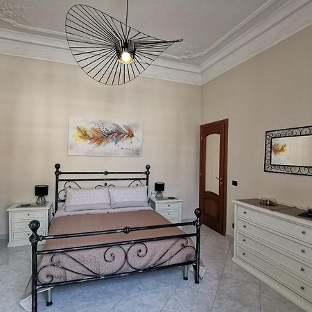 Appartamento Casa In Centro Ventimiglia Esterno foto