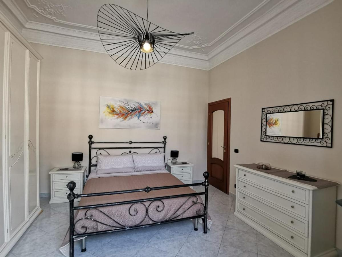 Appartamento Casa In Centro Ventimiglia Esterno foto